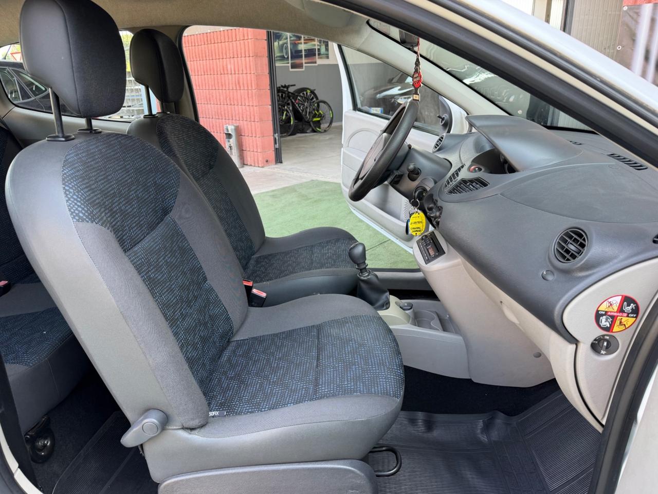 Renault Twingo 1.2 8V Le Iene