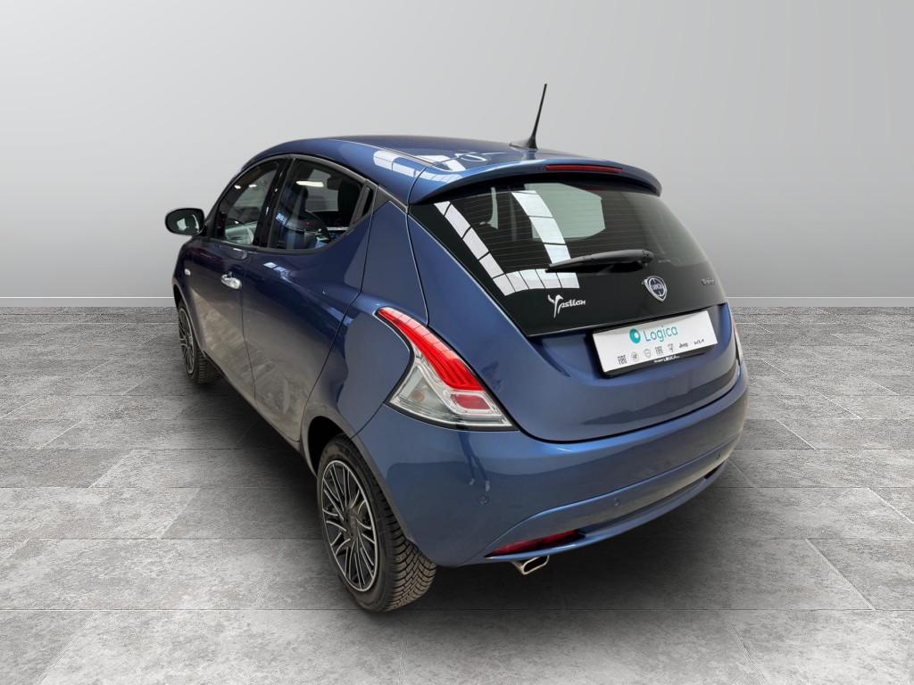 LANCIA Ypsilon III 2021 - Ypsilon 1.0 firefly hybrid Gold s&s 70cv