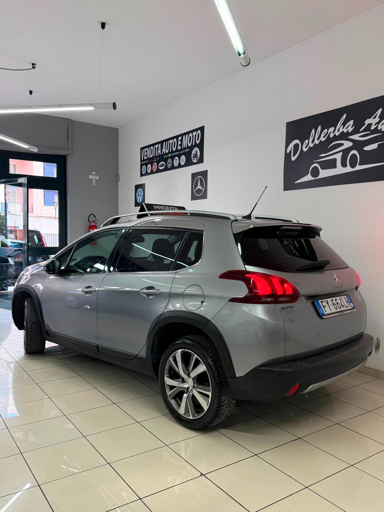 Peugeot 2008 BlueHDi 100 S&S Allure