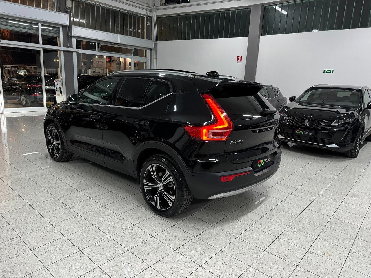 XC40 T4 Recharge Hybrid Inscription TETTO PARI NUOVO