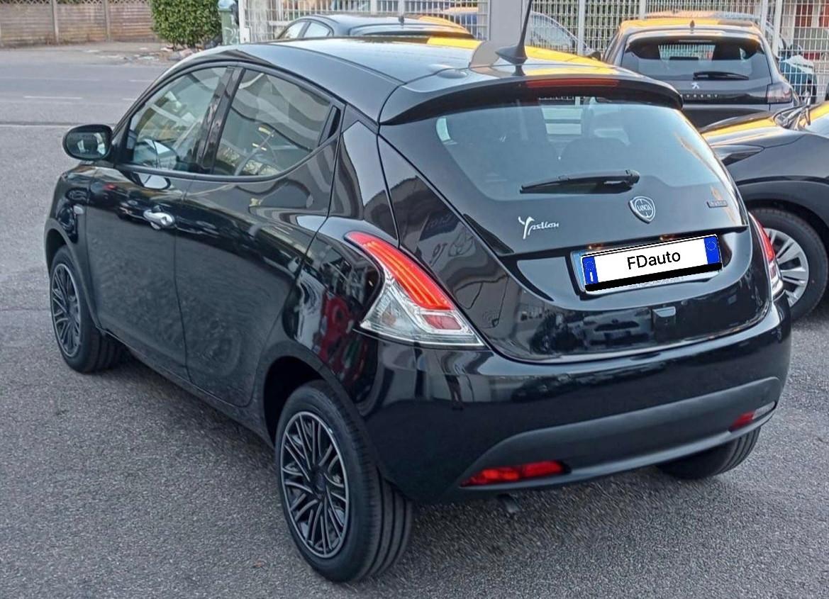 Lancia Ypsilon 1.0 FireFly 5 porte S&S Hybrid Gold Plus