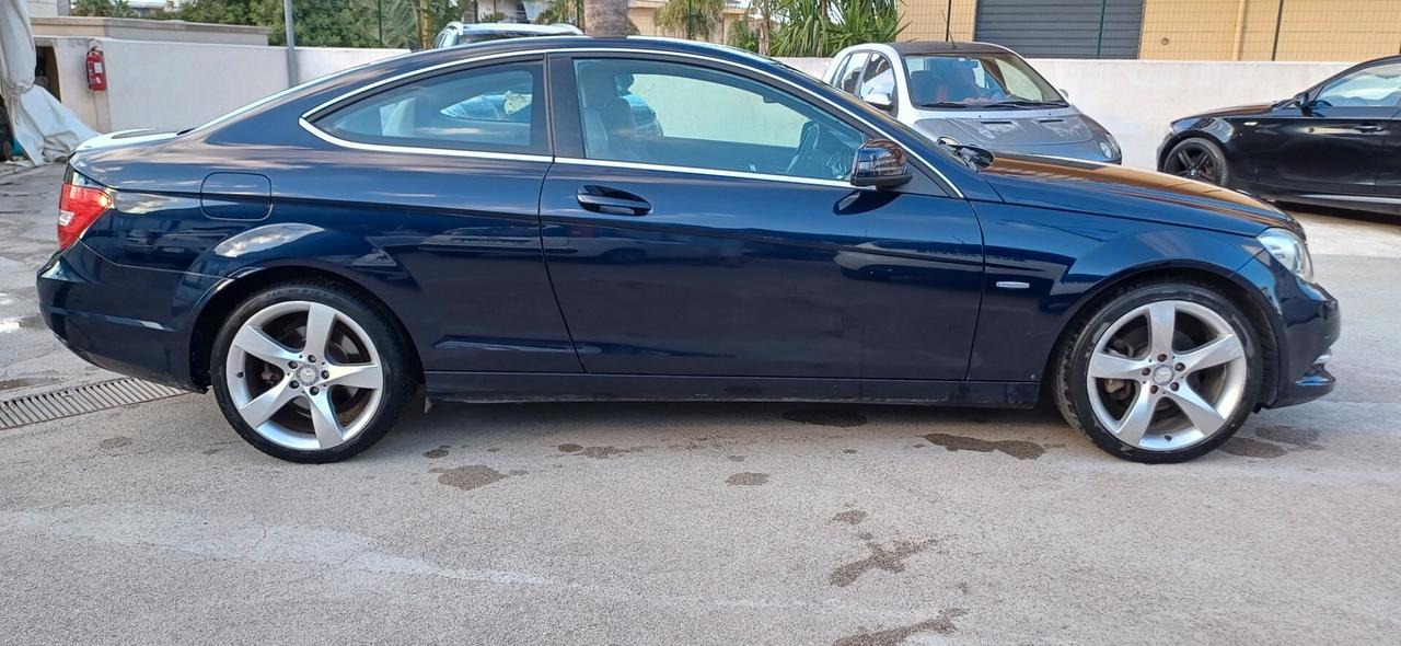 Mercedes-benz C 220 CDI Coupé Avantgarde
