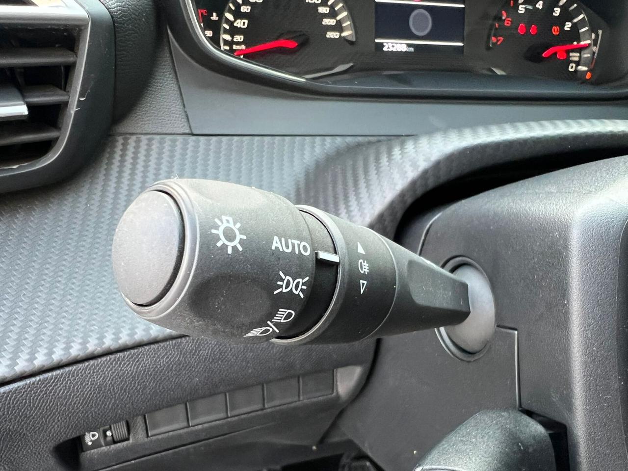 PEUGEOT 208 1.2 PURETECH 75CV 2025!!! COME NUOVA!!!