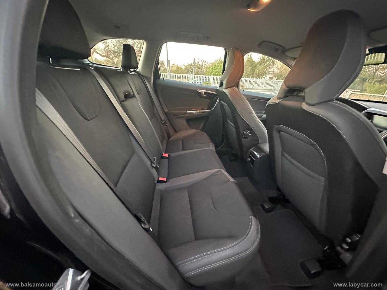 VOLVO XC60 AWD 2.4D Momentum