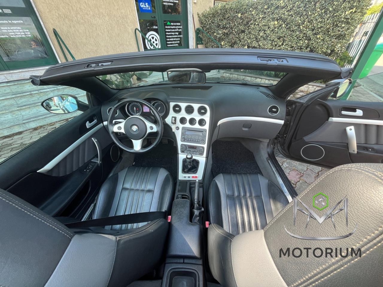 Alfa Romeo Spider 2.4 JTDM 200CV