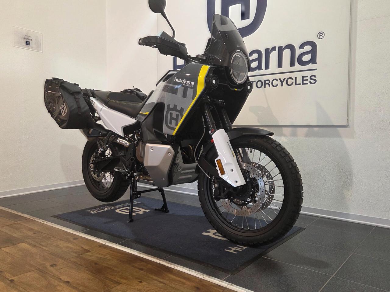 Husqvarna Norden 901 Borse e Cavalletto Centrale