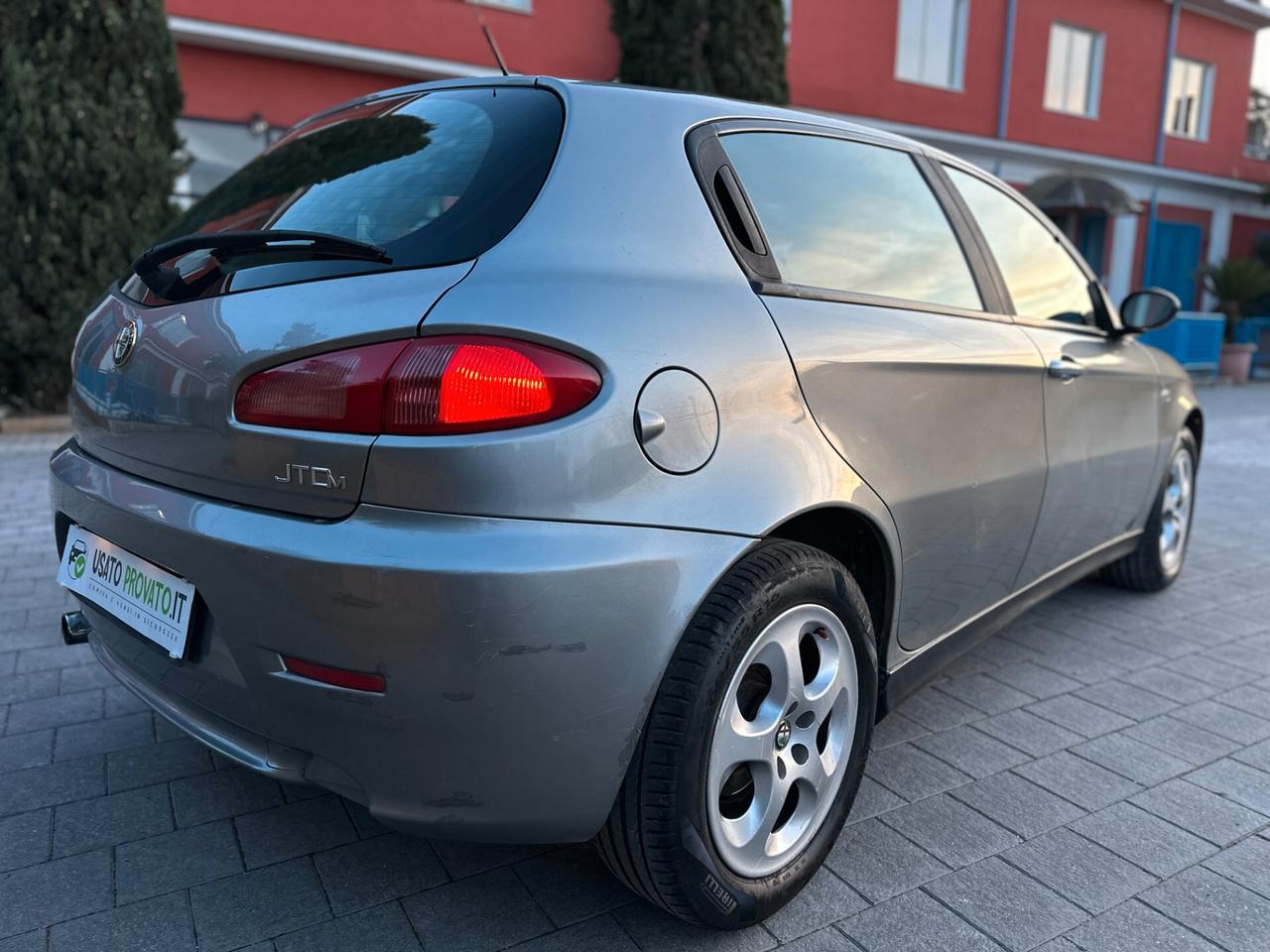 Alfa Romeo 147 1.9 JTDm 120cv UNIPRO