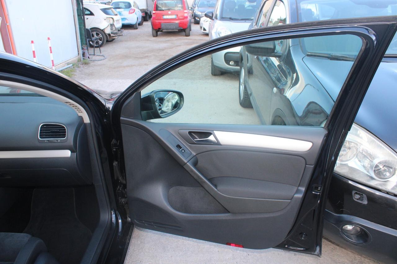 Volkswagen Golf 1.6 TDI DPF 3p. Comfortline
