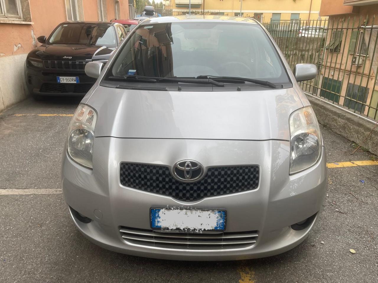 Toyota Yaris 1.0 3 porte