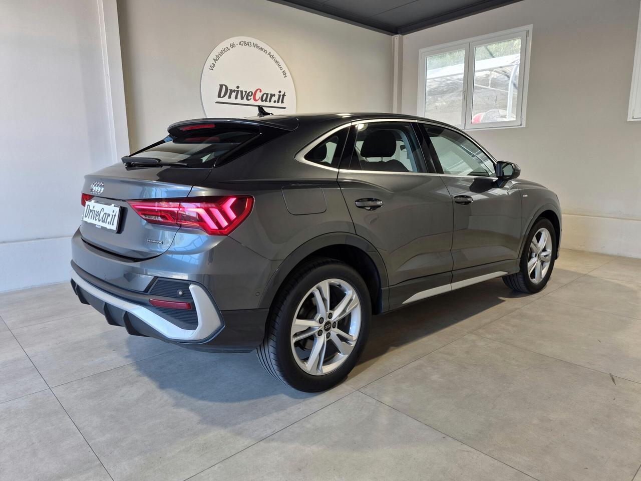 Audi Q3 SPORTBACK 35 TDI QUATTRO S TRONIC S LINE LED NAVI APPLE CARPLAY / ANDROID AUTO