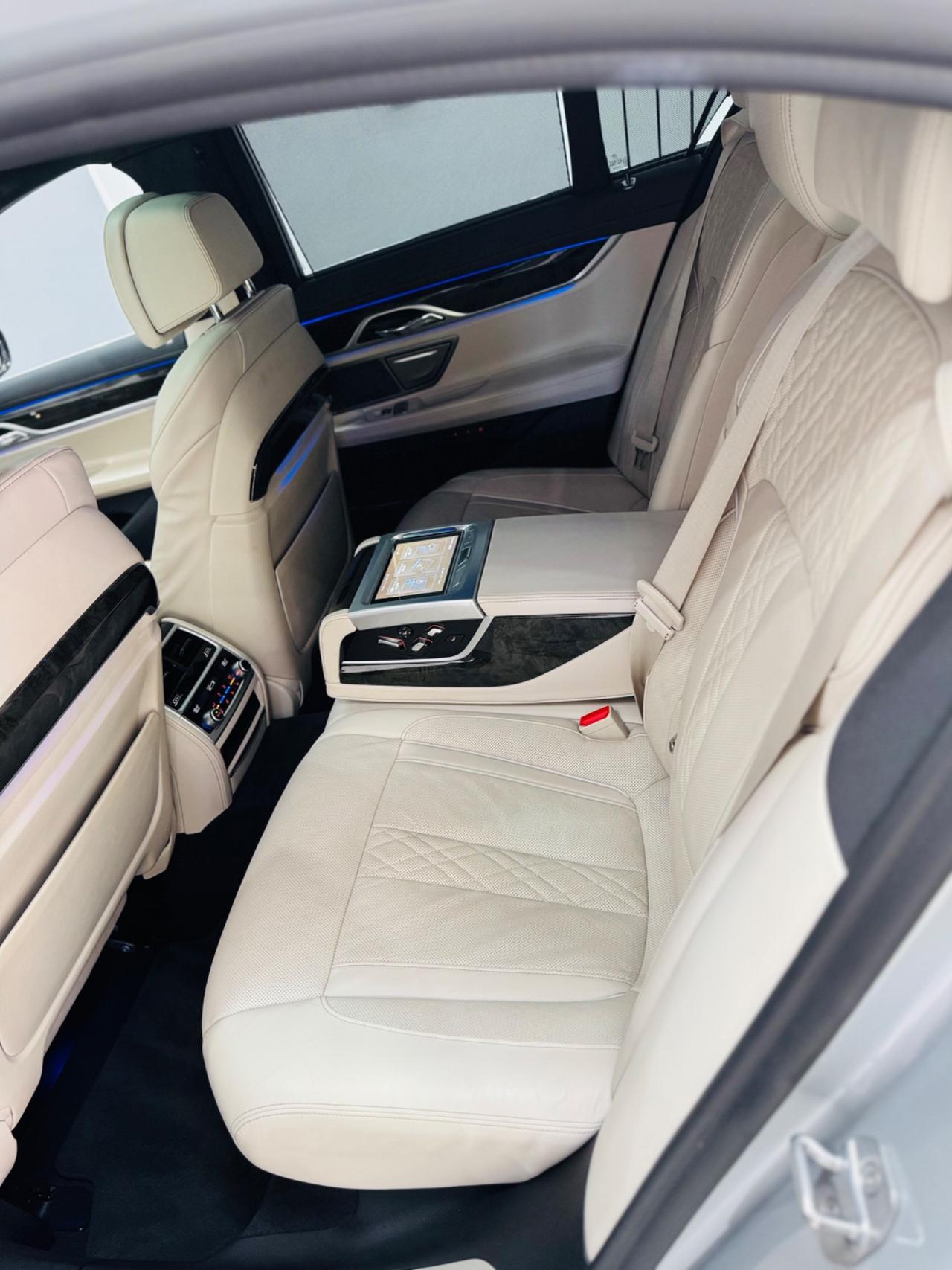 BMW 750i M Sport Performance – 4.4 V8 TwinPower Turbo