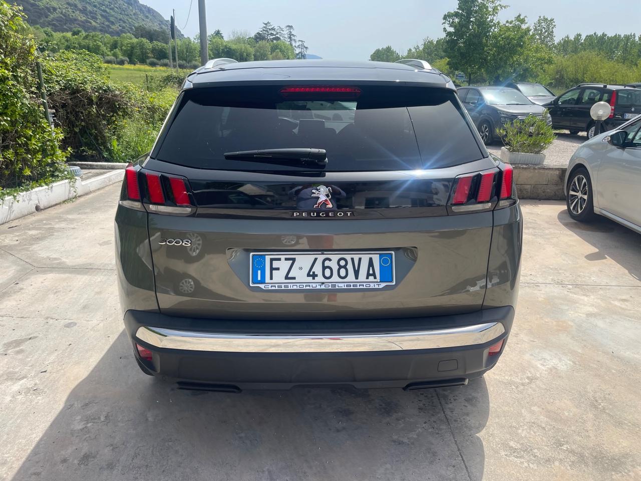 Peugeot 3008 BlueHDi 130 S&S Allure