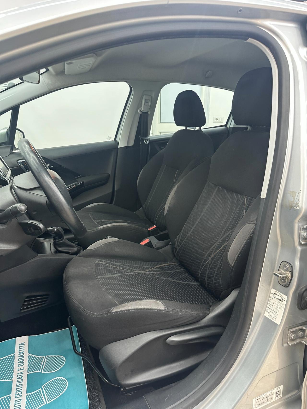 Peugeot 208 1.4 HDi 68 CV 5 porte Active