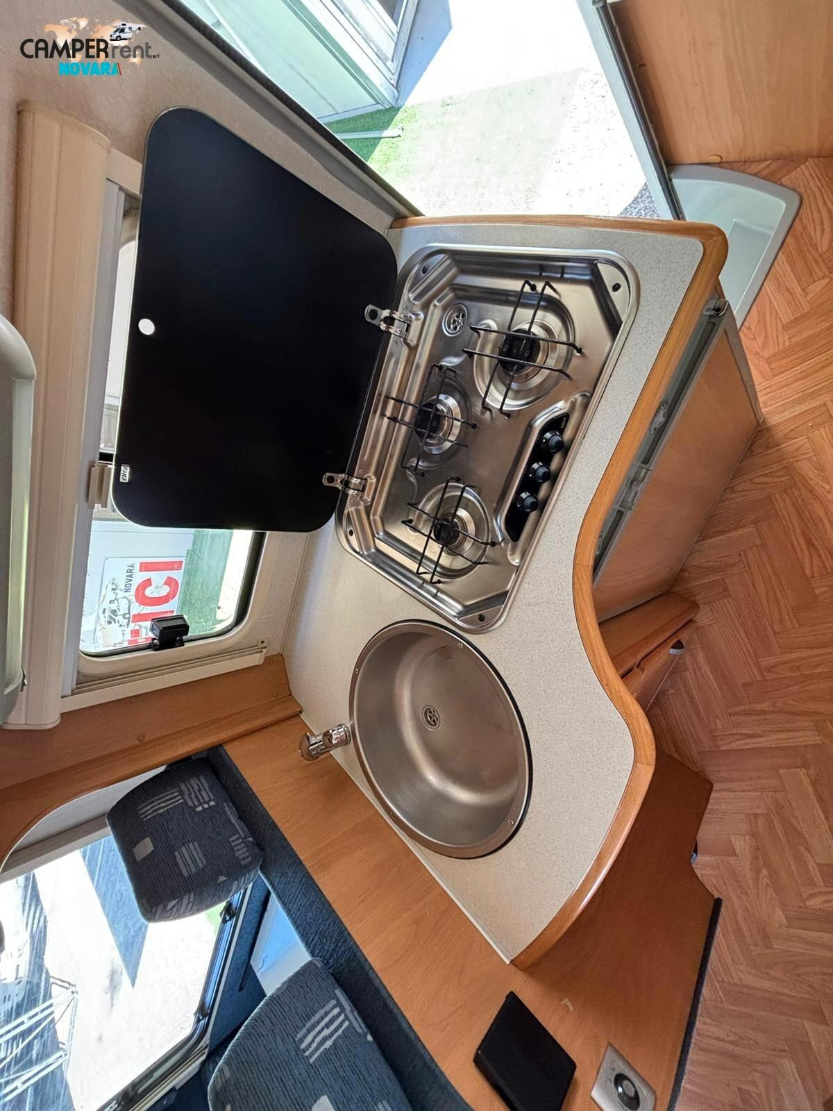 Mclouis GLEN 560 VV- LETTO A CASTELLO IN CODA