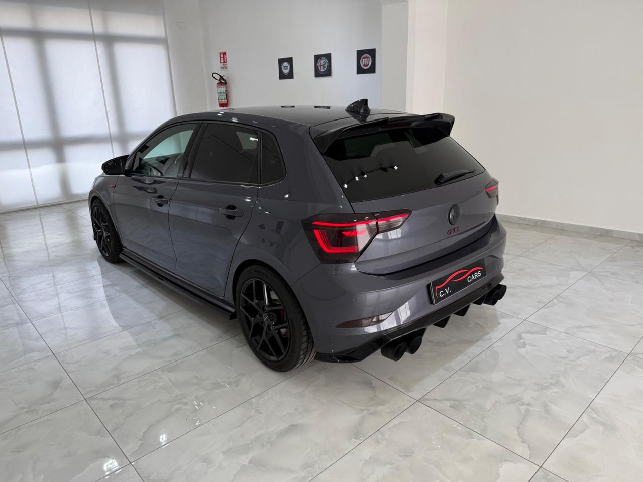 Volkswagen Polo 2.0 TSI DSG GTI UNICO PROPRIETARIO