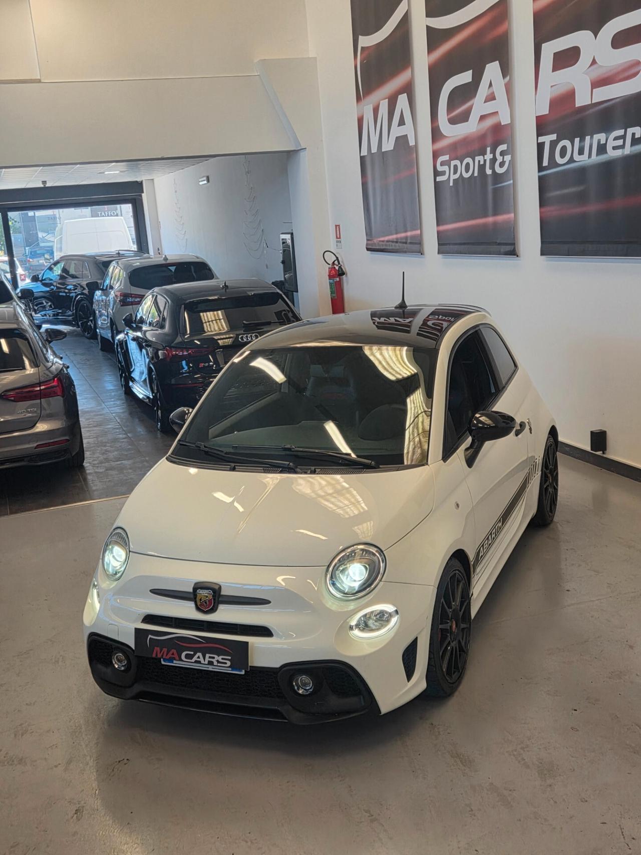 Abarth 595 1.4 Turbo T-Jet 180 CV Esseesse