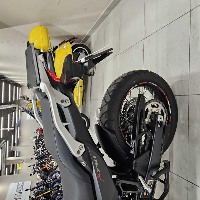 Honda Transalp XL750 - 2024