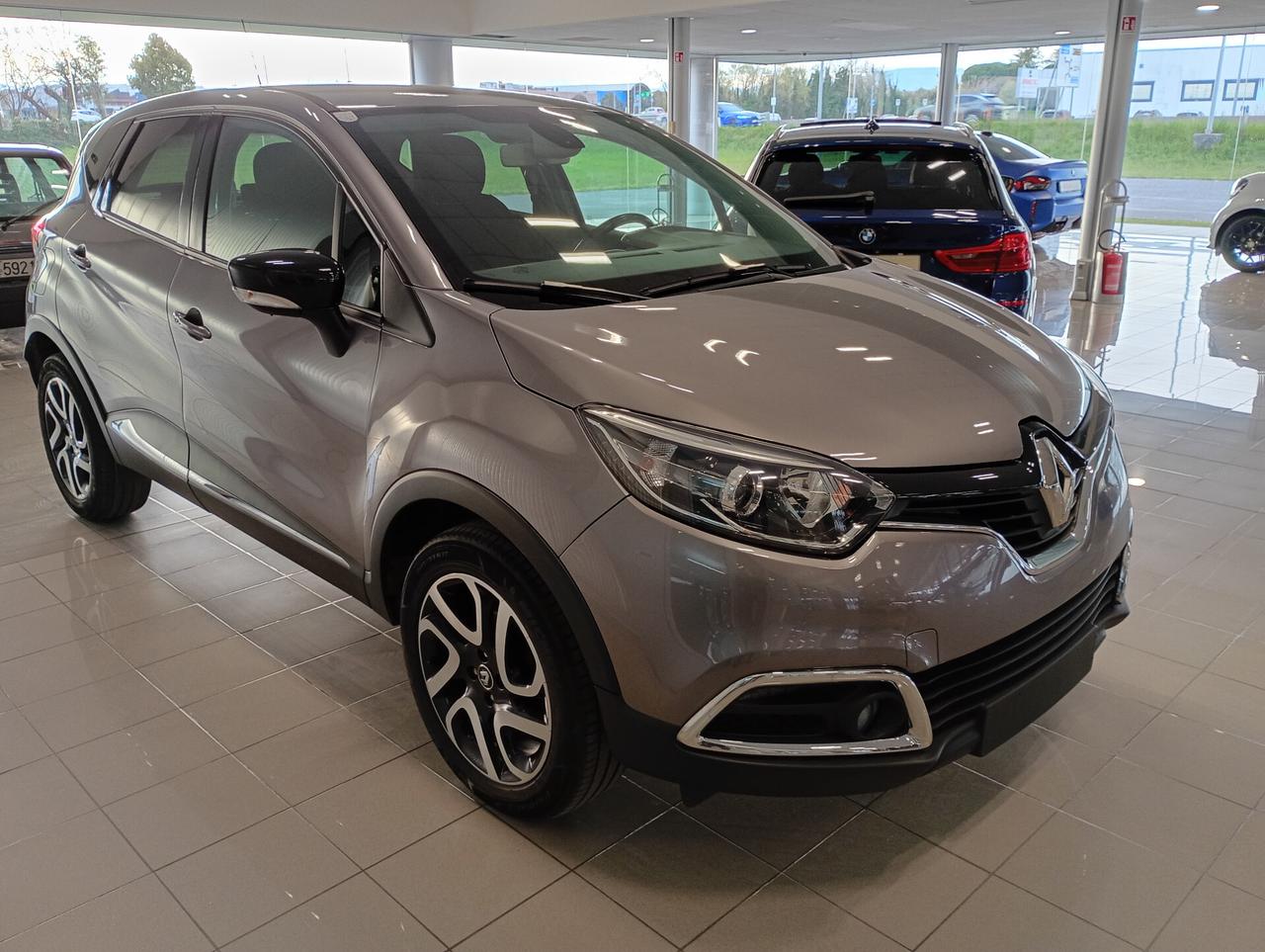 Renault Captur TCe 12V 90 CV - NEOPATENTATI