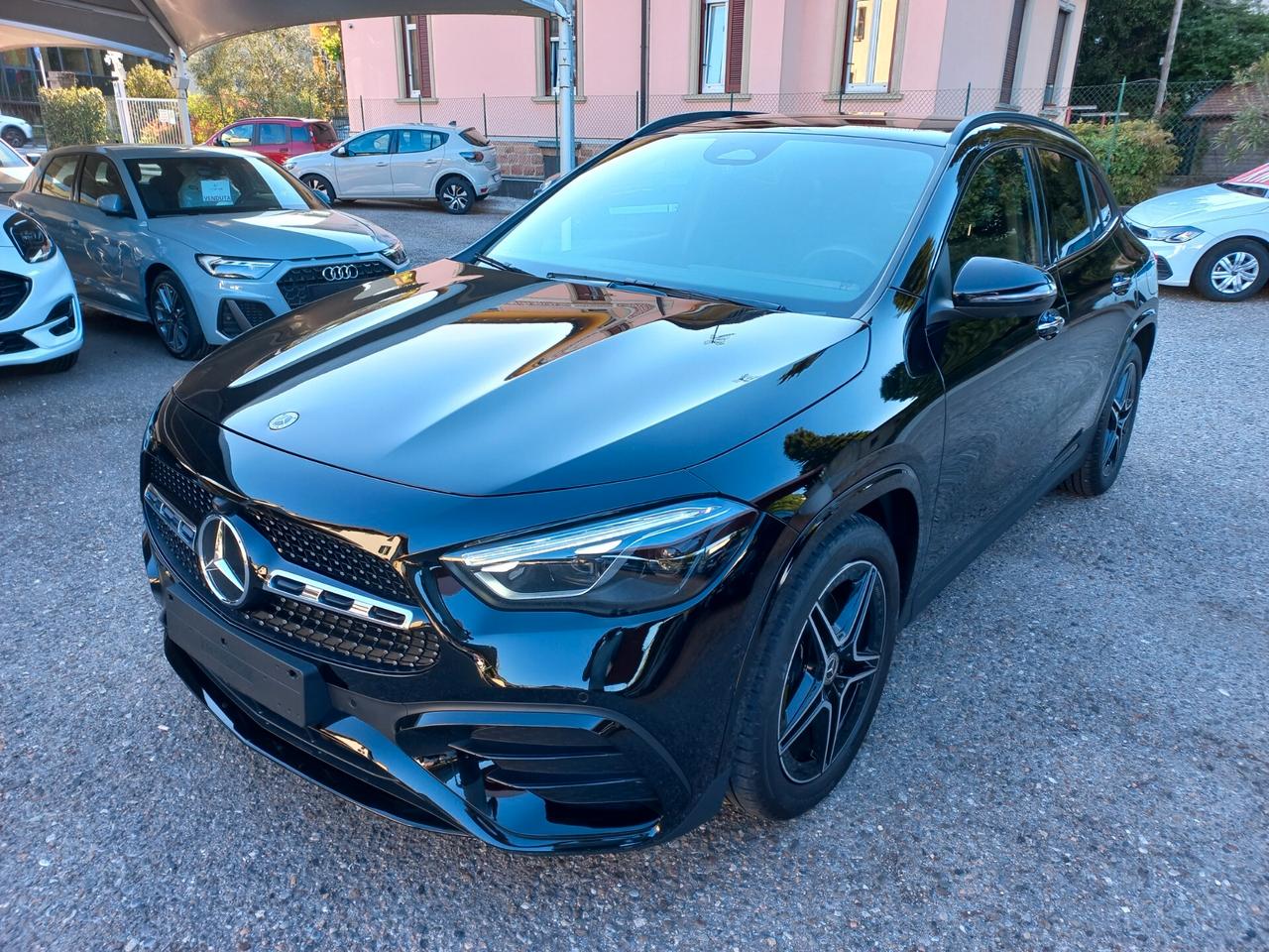 Mercedes-benz A 180 Automatic AMG Line Advanced Plus