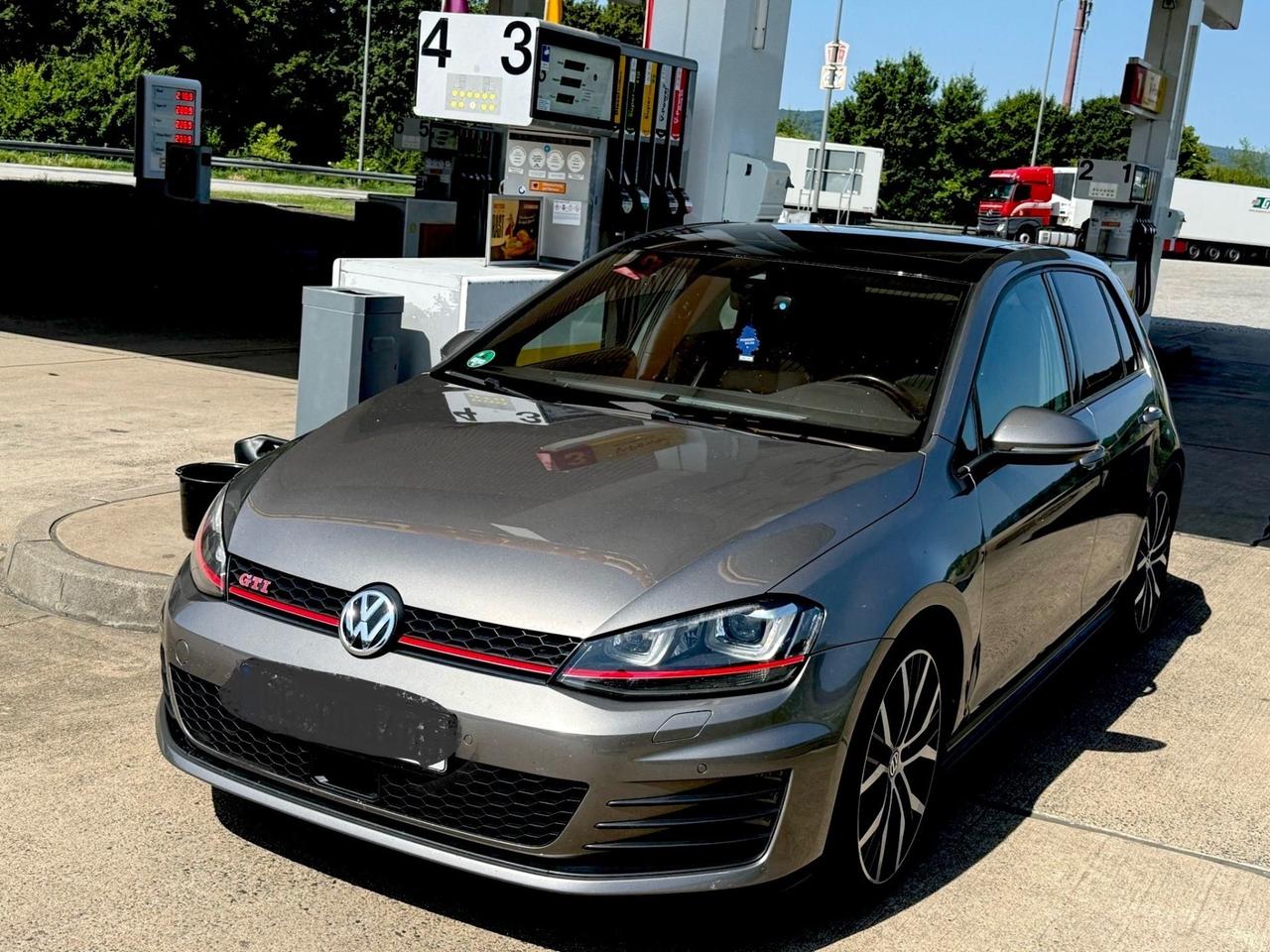 Volkswagen Golf GTI Golf GTI Performance 2.0 TSI DSG 5p. BlueMotion Technology