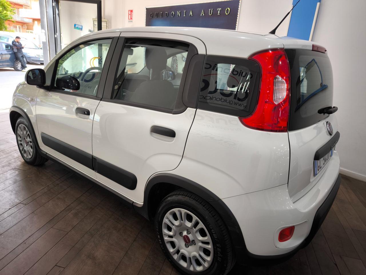 FIAT PANDA 1.0 HYBRID AUTOCARRO