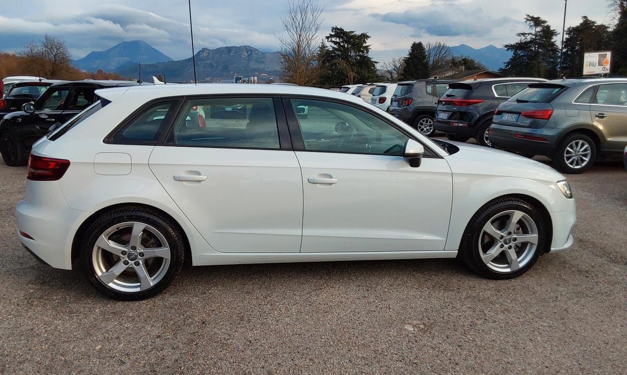 Audi A3 SPB 1.6 TDI S tronic Sport