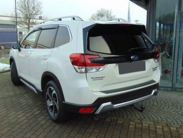 SUBARU Forester 2.0 e-Boxer MHEV CVT Lineartronic Style