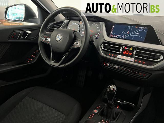 BMW 118 i 5p. Advantage *BOOKSERVICE*