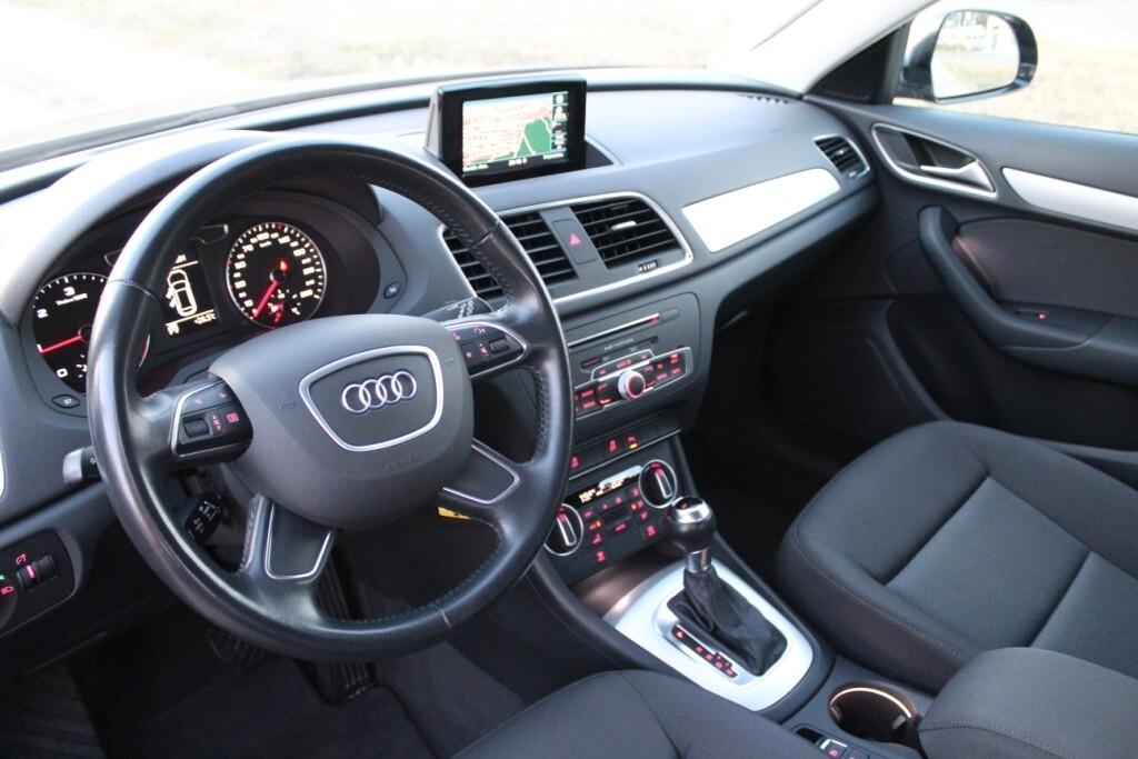 AUDI Q3 2.0 TDI 150 CV s-tronic *LED