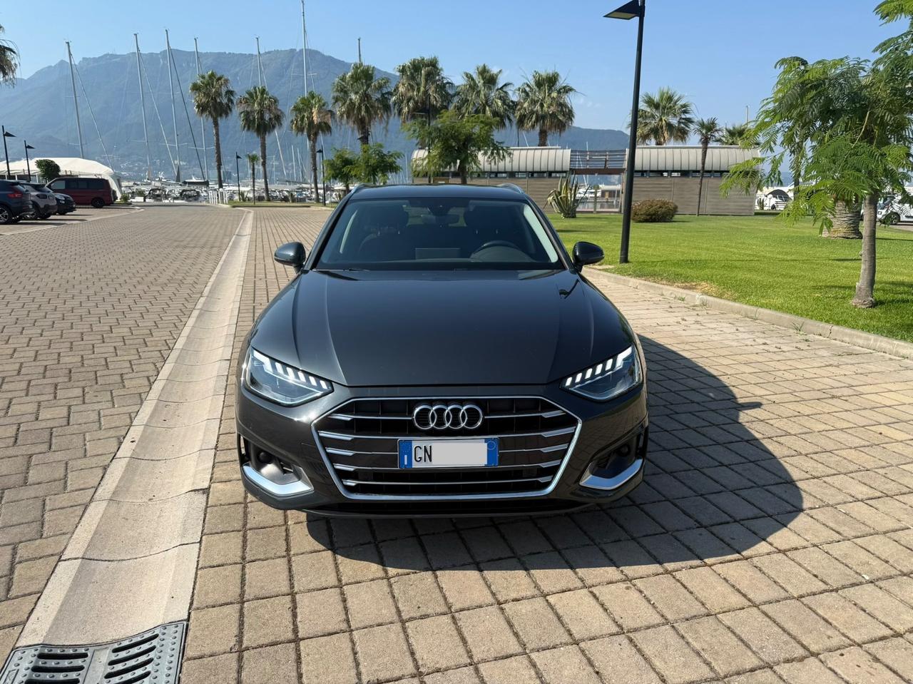 Audi A4 Avant 35 TDI/163 CV - MATRIX - COCKPIT