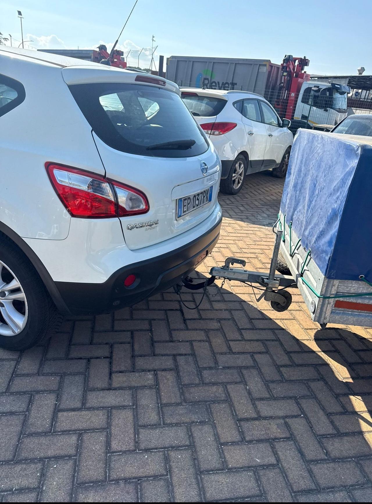 Nissan Qashqai 1.5 dci traino e carrello omologato