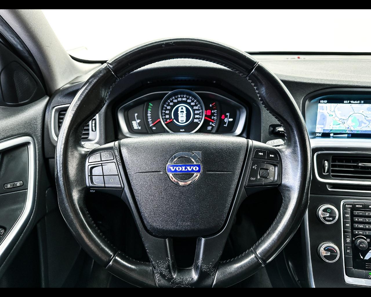VOLVO V60 (2010-2018) - V60 D2 1.6 Momentum