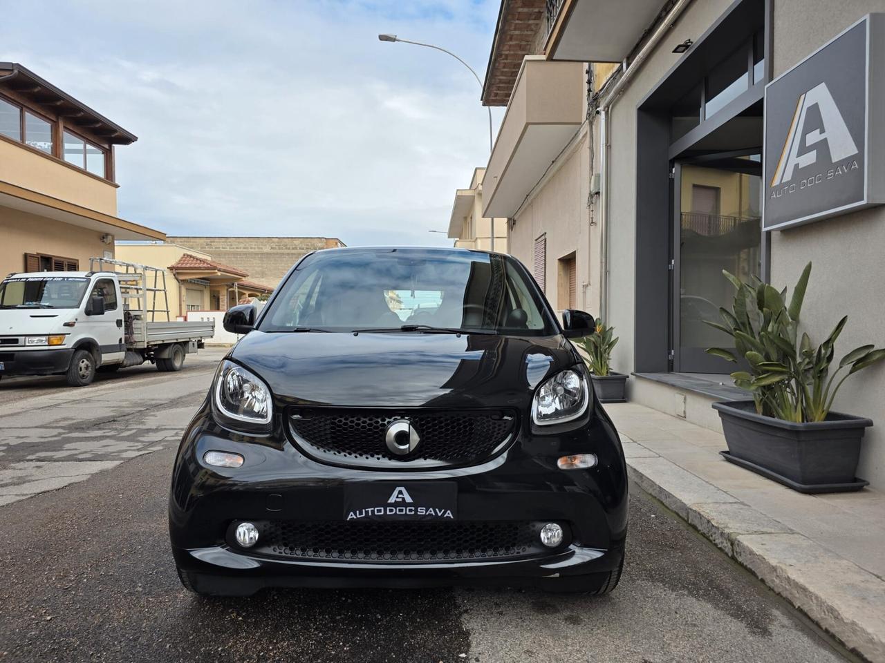 Smart ForTwo 1000 cc Turbo Autom. Prime+Led Diurni+Navy+Pelle...
