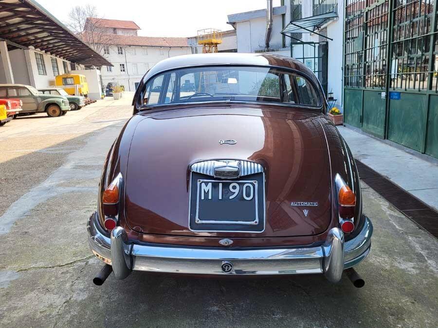 Daimler 2.5 V8 Saloon 250 – 1964