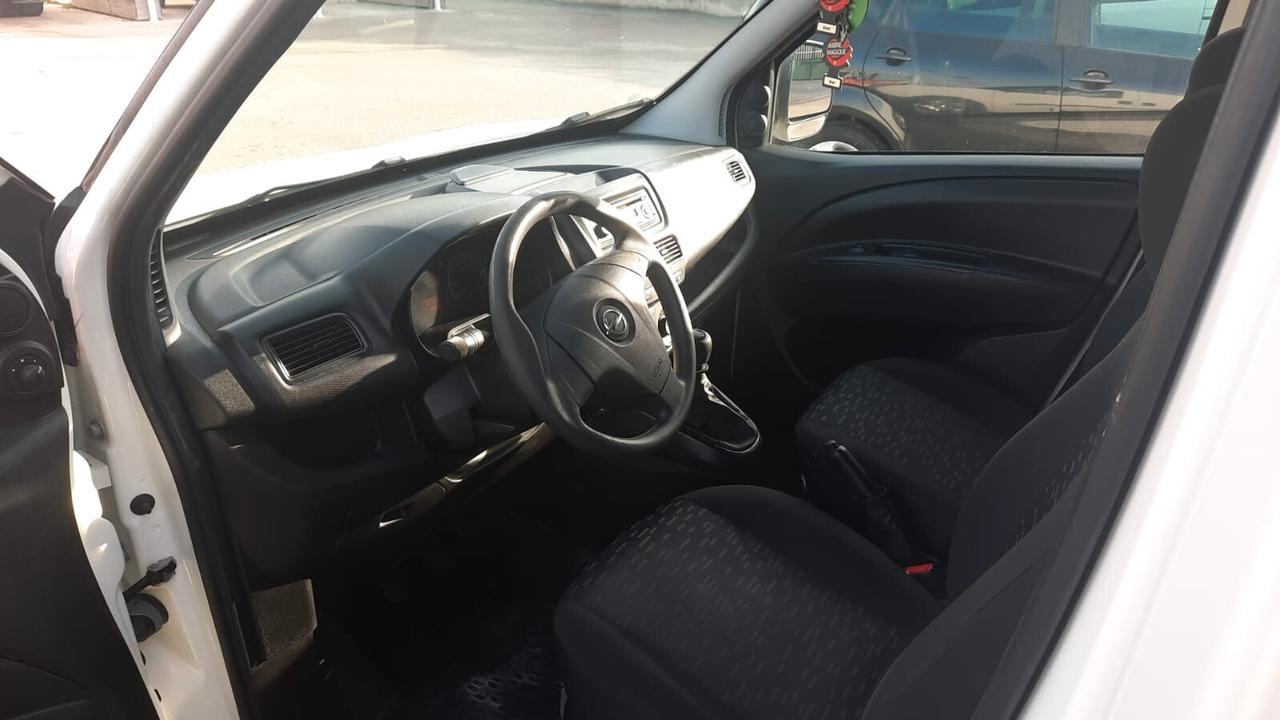 Opel Combo 1.6 CDTi 120CV PC-TN Cosmo