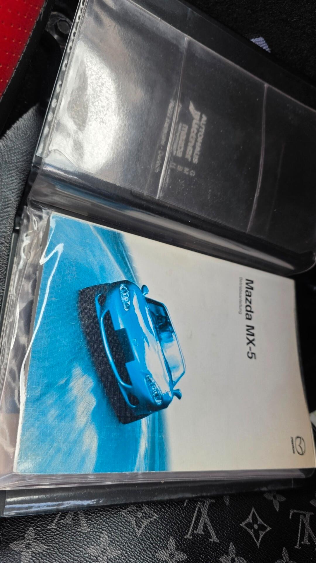 Mazda MX-5 1.8i 16V cat Challenge