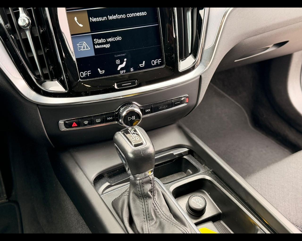 VOLVO V60 2.0 D3 MOMENTUM AUTO