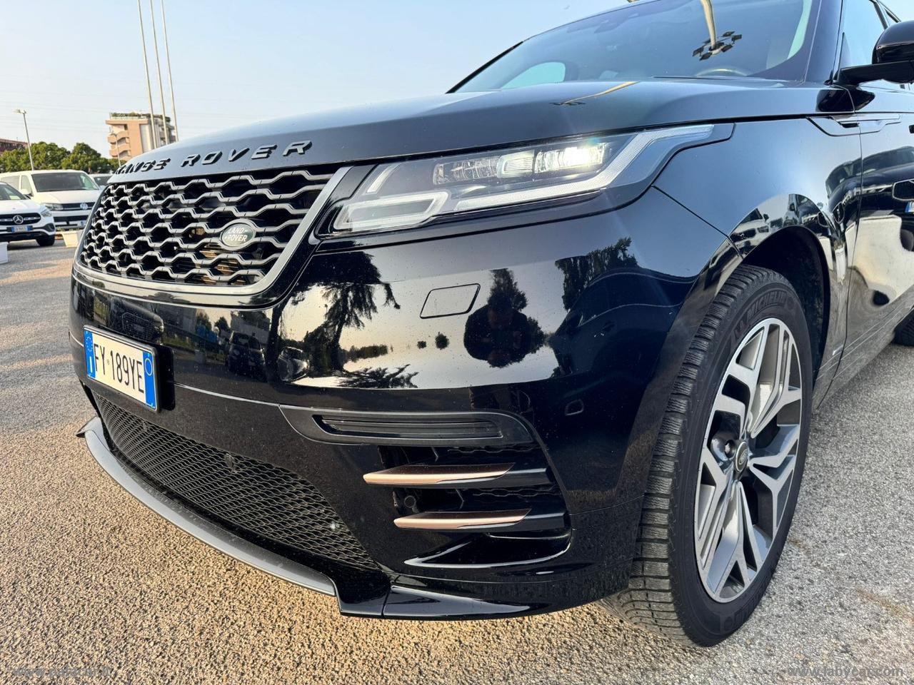 LAND ROVER RR Velar 2.0D 240 R-Dynamic HSE