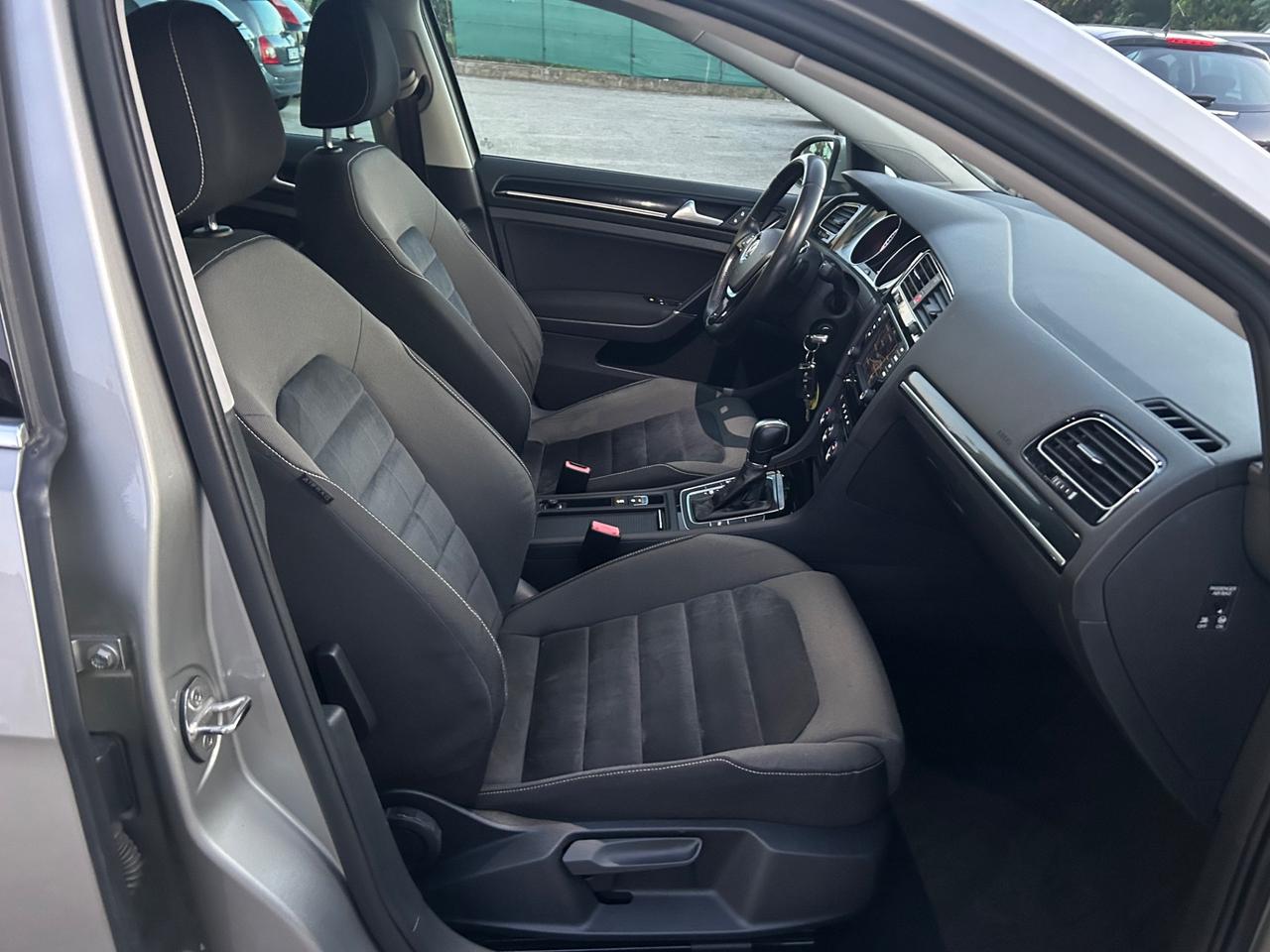 Volkswagen Golf Variant 1.6 TDI 110 CV DSG