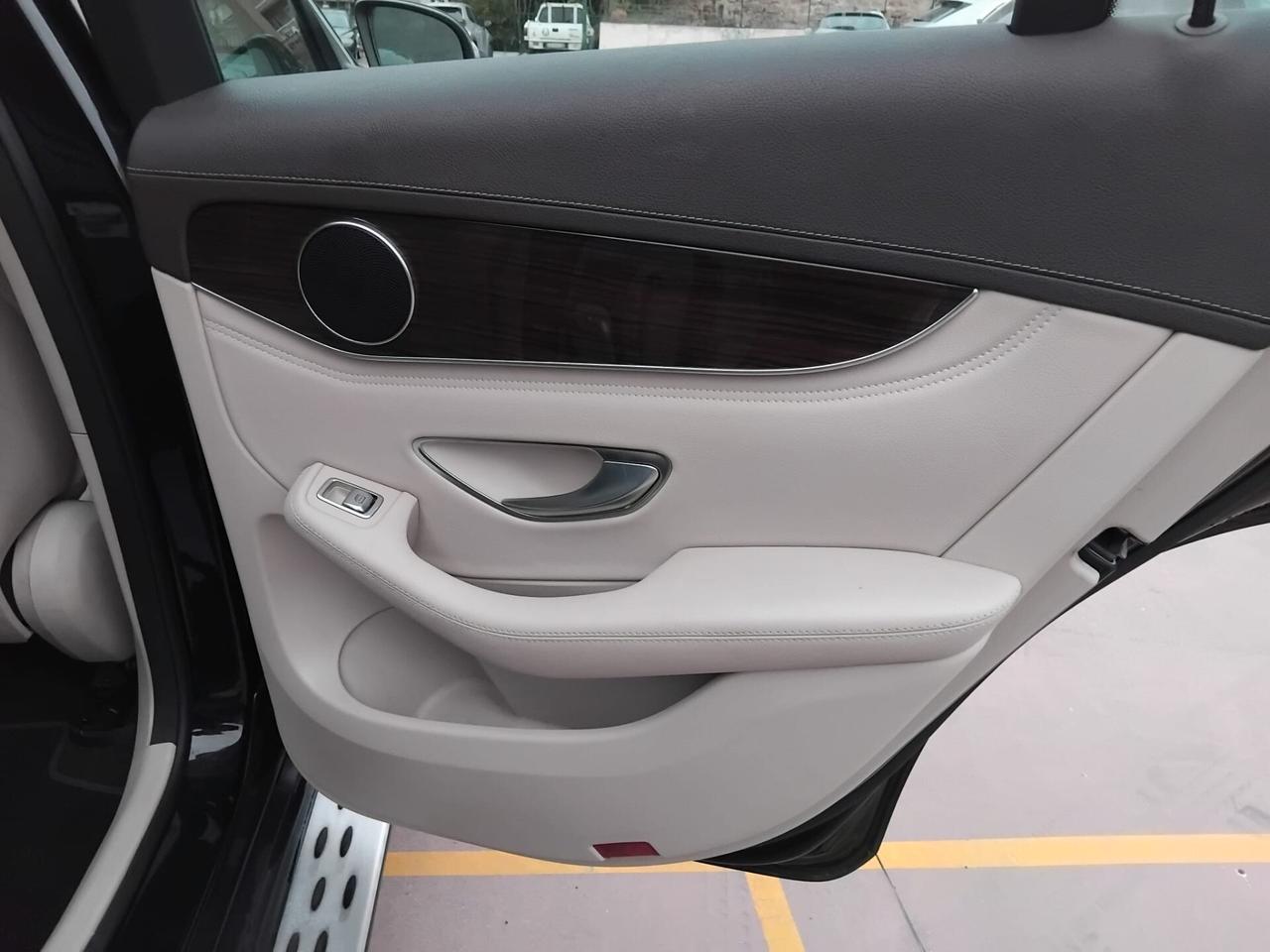 MERCEDES-BENZ GLC 220 COUPE' 4 MATIC PREMIUM