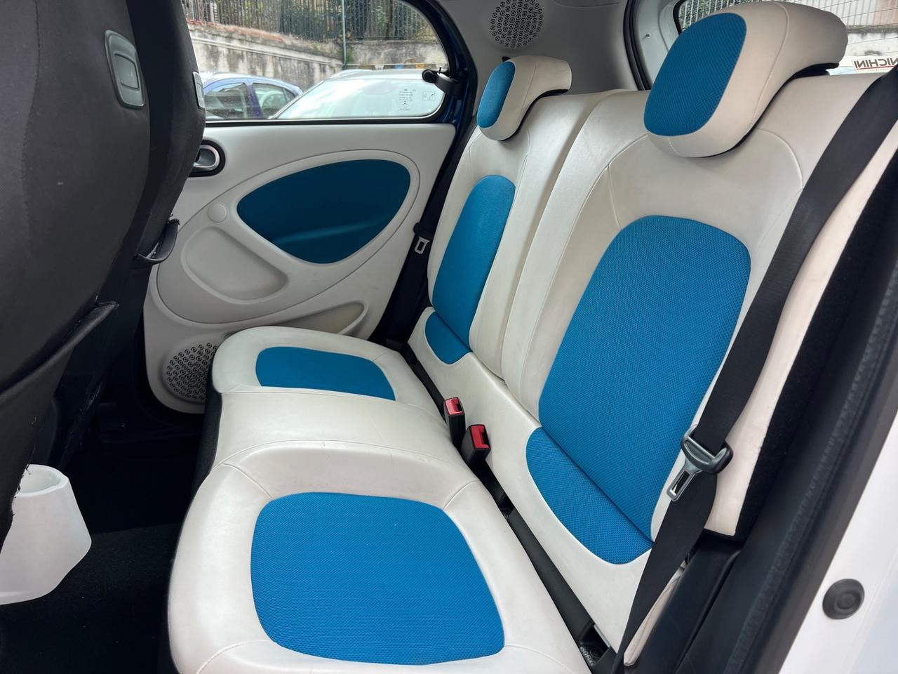 Smart ForFour 70 1.0 Proxy Automatica