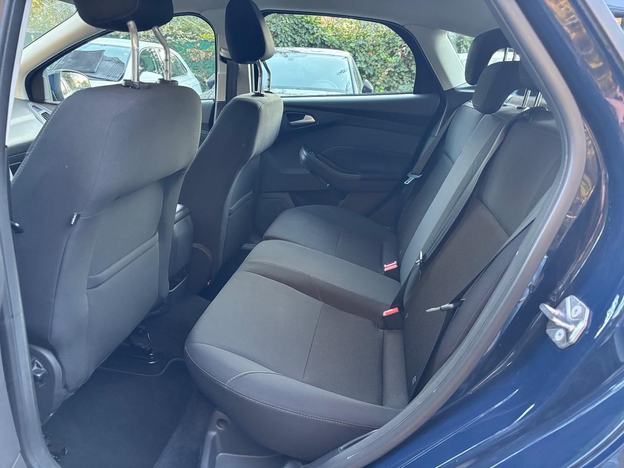 Ford Focus 1.0 benzina 5 porte