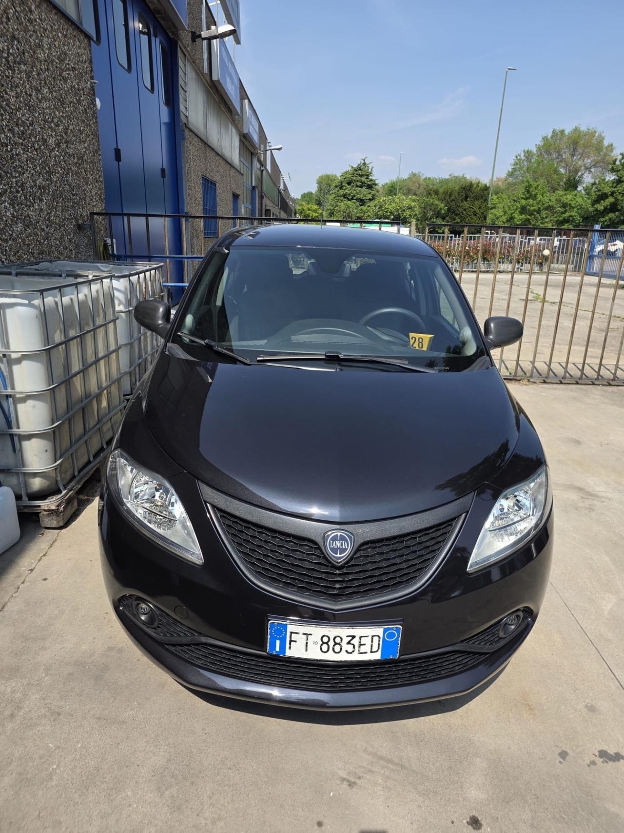 Lancia Ypsilon 1.2 69 CV 5 porte 23 mila km