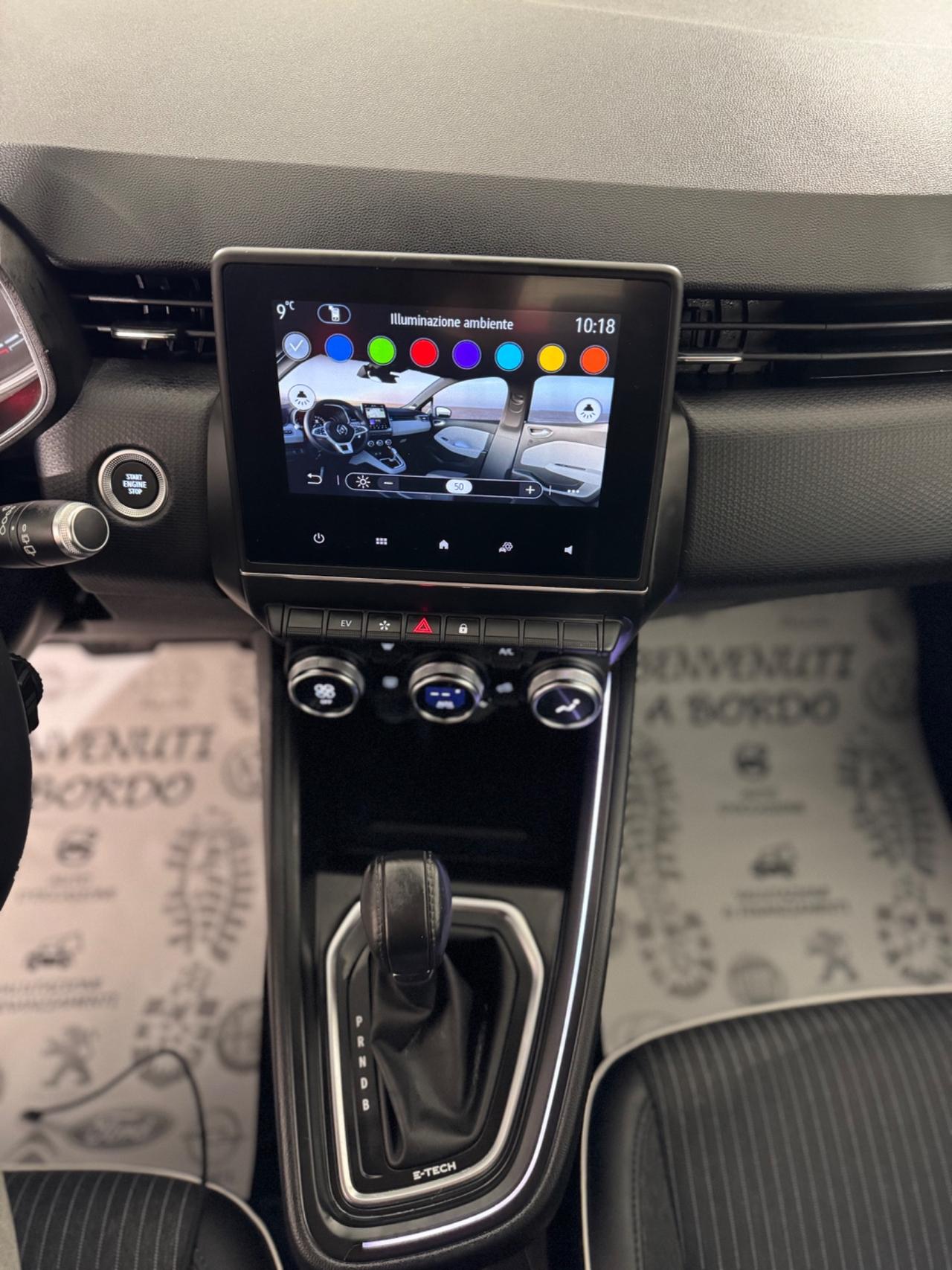 Renault Clio Full Hybrid E-Tech 140 CV 5 porte Intens