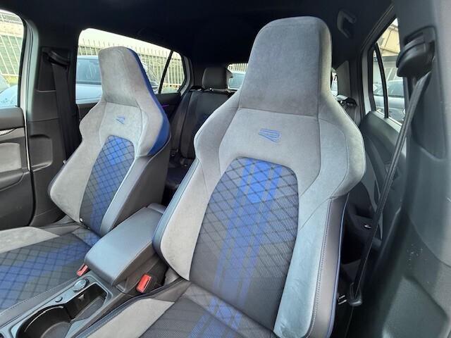 Volkswagen Golf 2.0 TSI R 4Motion