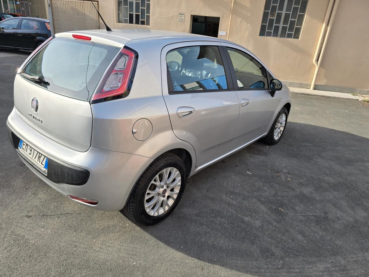 Fiat Punto evo 1.2 dynamic 130 mila km perfetta neopatentati ok