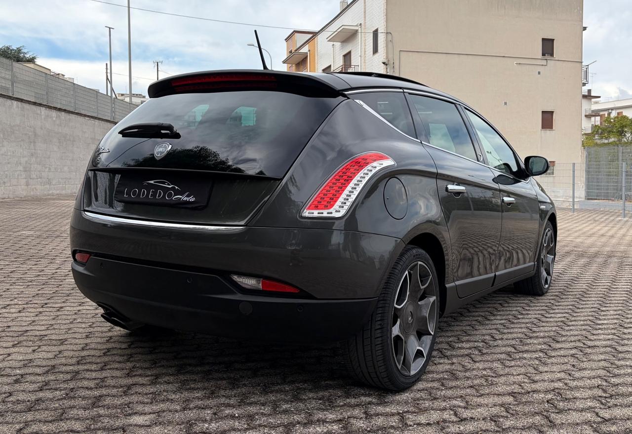 Lancia Delta 1.9 MJT Twinturbo Platino Tetto Apribile