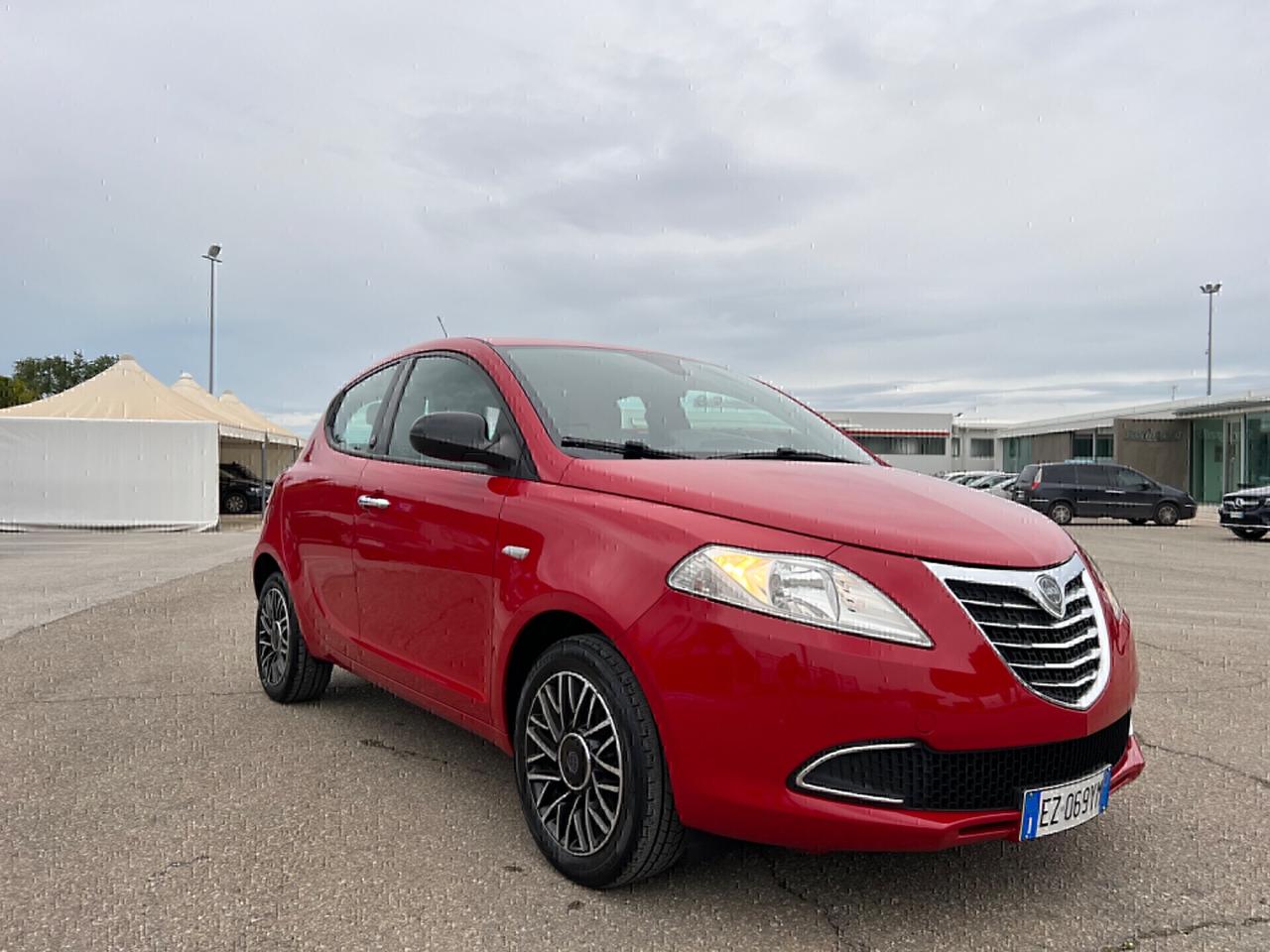 Lancia Ypsilon 1.2 69 CV 5p. 30th Anniversary