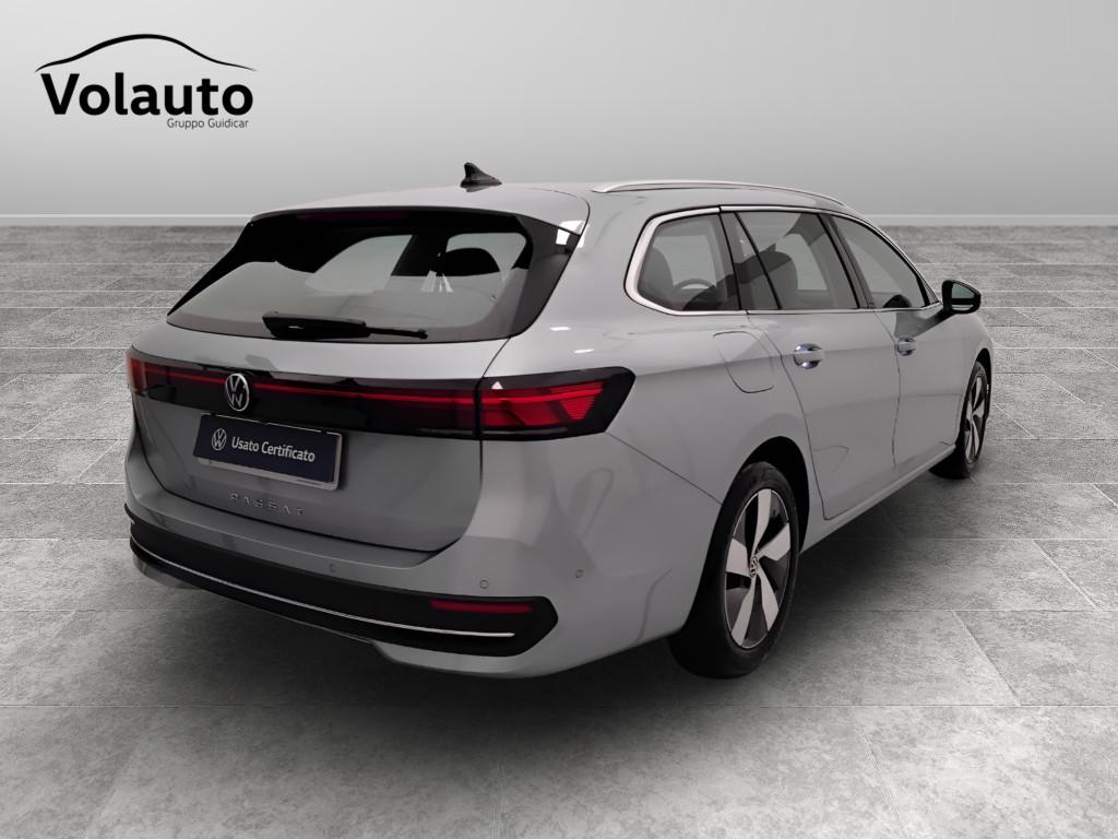VOLKSWAGEN Passat IX 2024 - Passat 2.0 tdi scr Business 150cv dsg