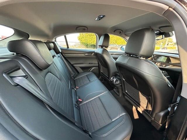 Alfa Romeo Stelvio 2.2 Turbodiesel 210 CV AT8 Q4 Executive